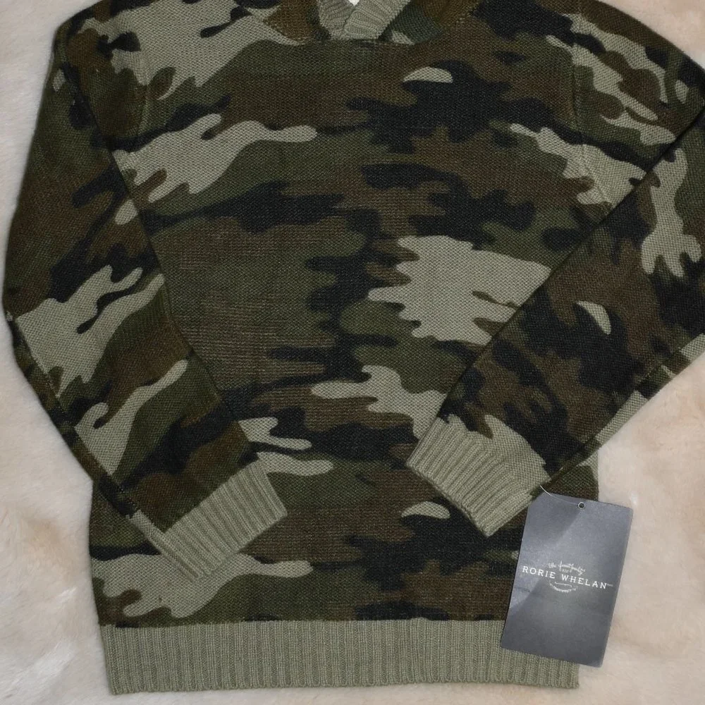 Boys Camo Hooded Sweater Size 5/6 Long Sleeve Knit Green Black